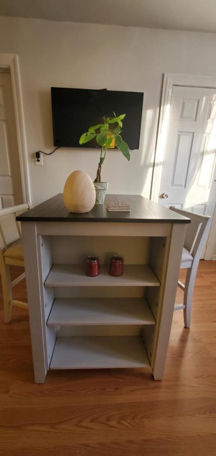 Cozy 1 Bedroom, 1 Min From Irving Park Blue Line, Free Parking Chicago Exterior foto